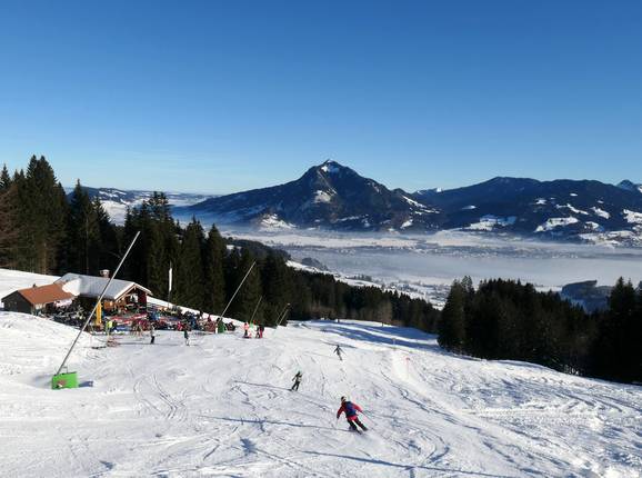 Skigebiet Ofterschwang/Gunzesried mit Familienabfahrt Skigebiet Ofterschwang/Gunzesried mit Familienabfahrt